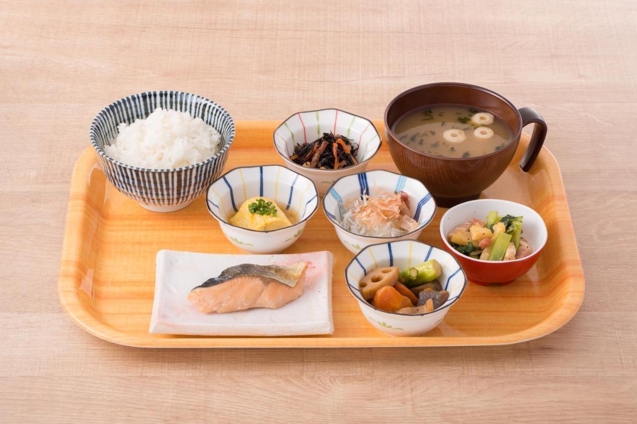 Hotel Sun Clover Koshigaya Eki mae Bagian luar foto